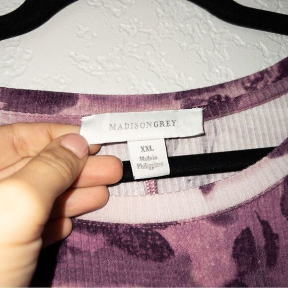 Madison Grey Purple Ombré Floral Tie Top Size XXL‎ - Picture 4 of 6